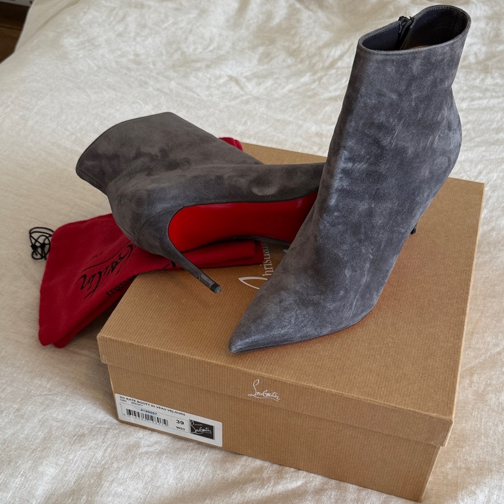 Christian Louboutin So Kate Bootie